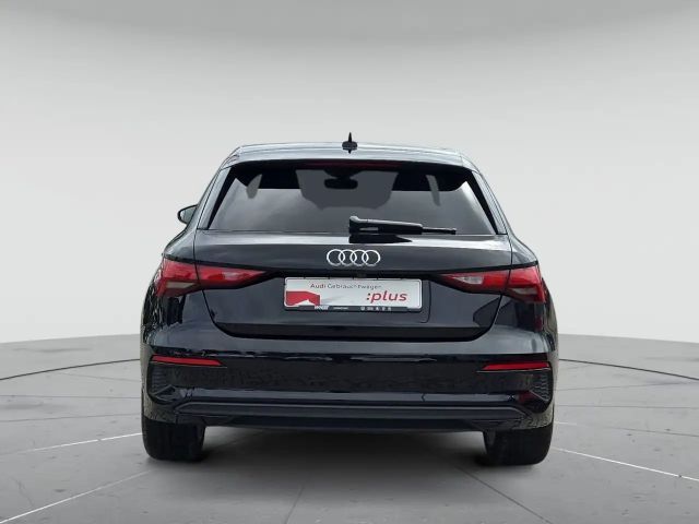 Audi A3 30 TDI Sedan