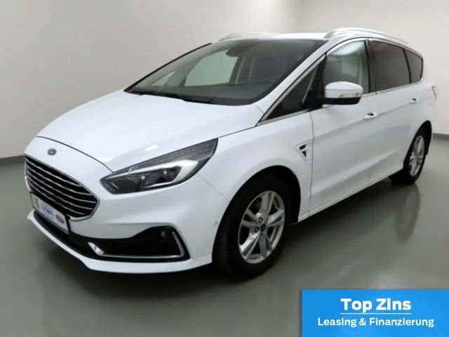 Ford S-Max Titanium
