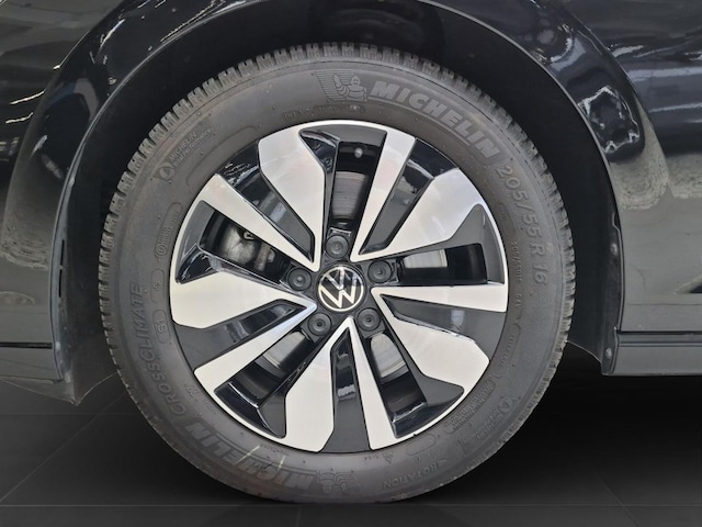 Volkswagen Golf 2.0 TDI DSG IQ.Drive Variant