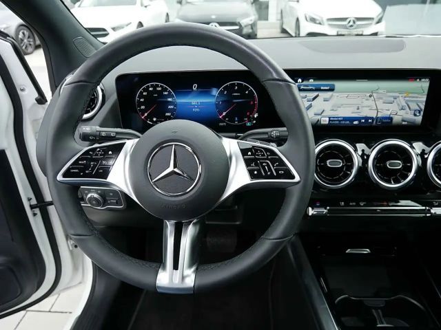 Mercedes-Benz B 220 B 220 d Progressive