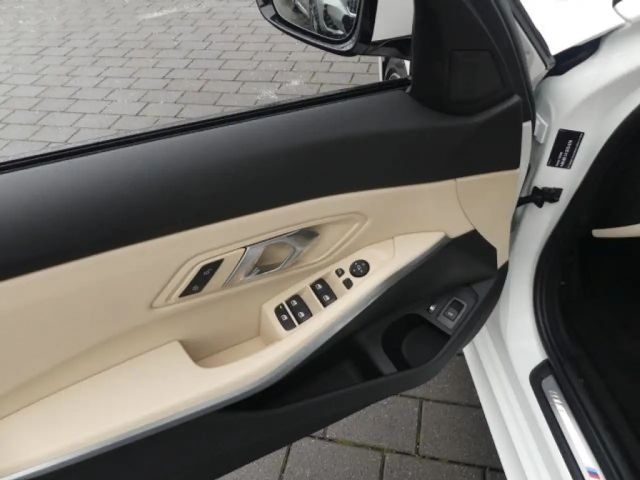 BMW 330 330e