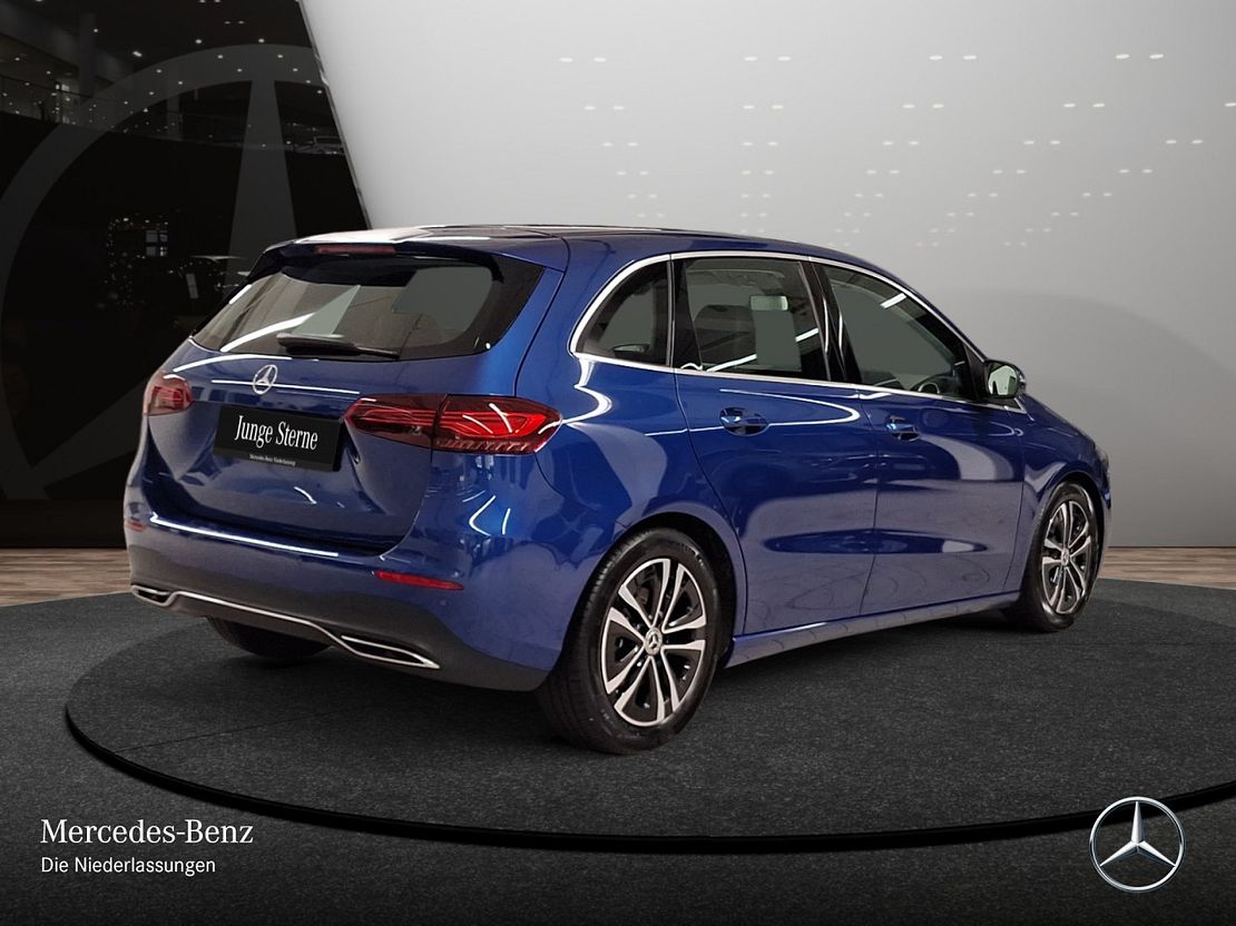 Mercedes-Benz B 200 Sedan