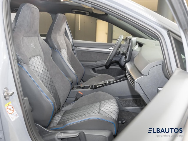 Volkswagen Golf Golf 1,5     R-L  BT110eTSID7F