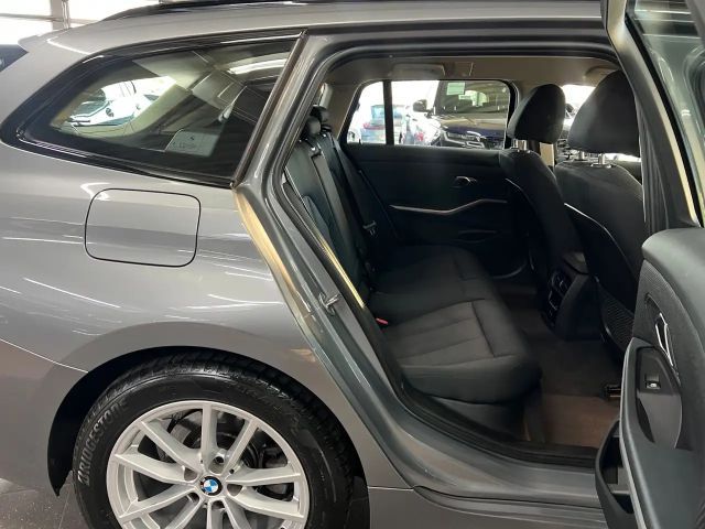 BMW 318 318d Touring