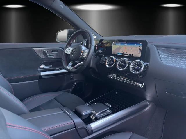 Mercedes-Benz EQA 350 4MATIC AMG Line