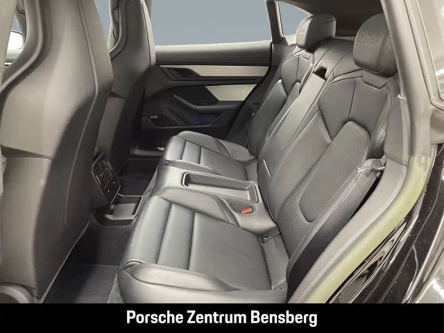 Porsche Taycan Sport Turismo Turbo