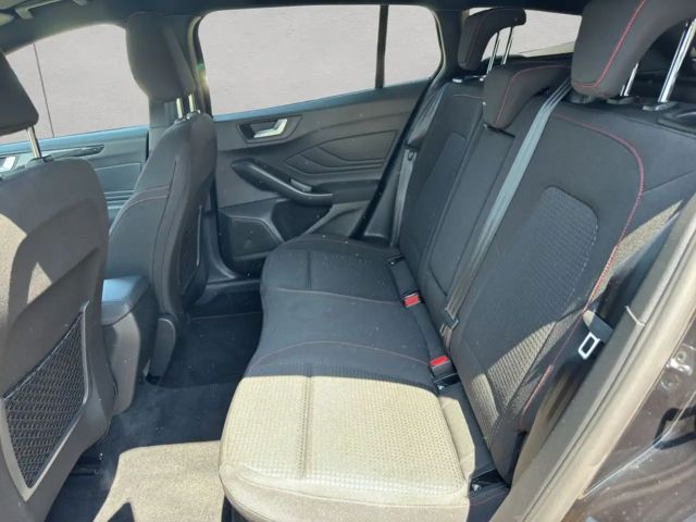 Ford Focus EcoBoost ST Line Wagon