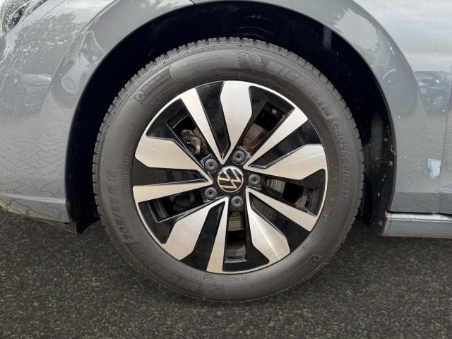 Volkswagen Golf 1.5 TSI Golf VIII Move