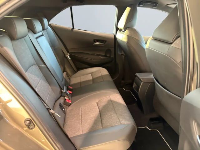 Toyota Corolla Hybride Team D