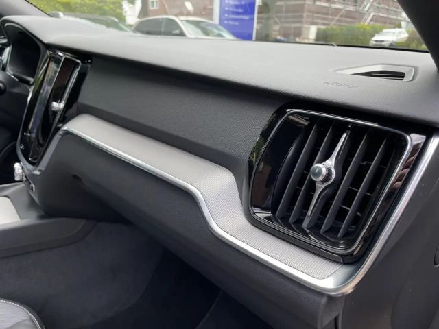 Volvo V60 Dark Geartronic Plus