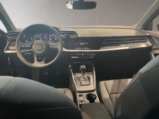 Audi A3 30 TFSI Sedan