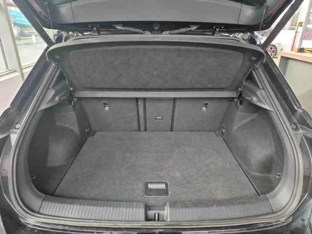 Volkswagen T-Roc R *AKRAPOVIC* Pano AHK DCC *Beats* AHK ACC