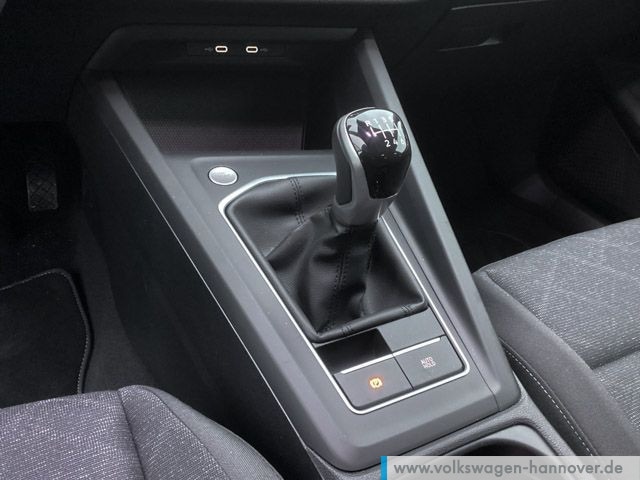 Volkswagen Golf 1.0 TSI Golf VIII Life Variant