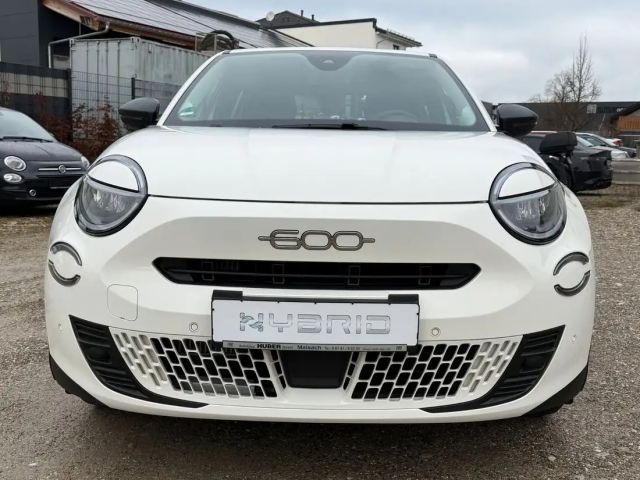 Fiat 600e Hybrid 1.2 74 kW (100 PS) DCT + Komfortp.