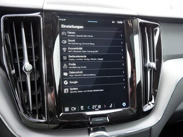 Volvo XC60 AWD Dark Plus T6