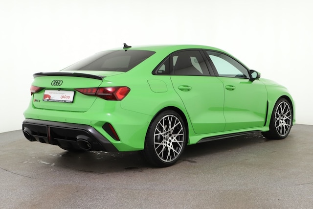 Audi RS3 Quattro S-Tronic Sedan