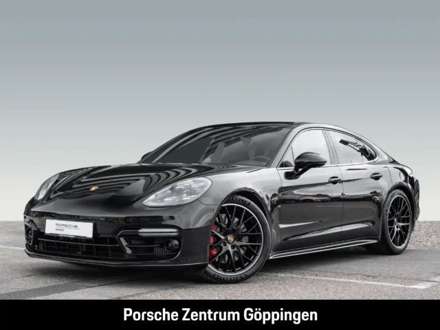 Porsche Panamera GTS