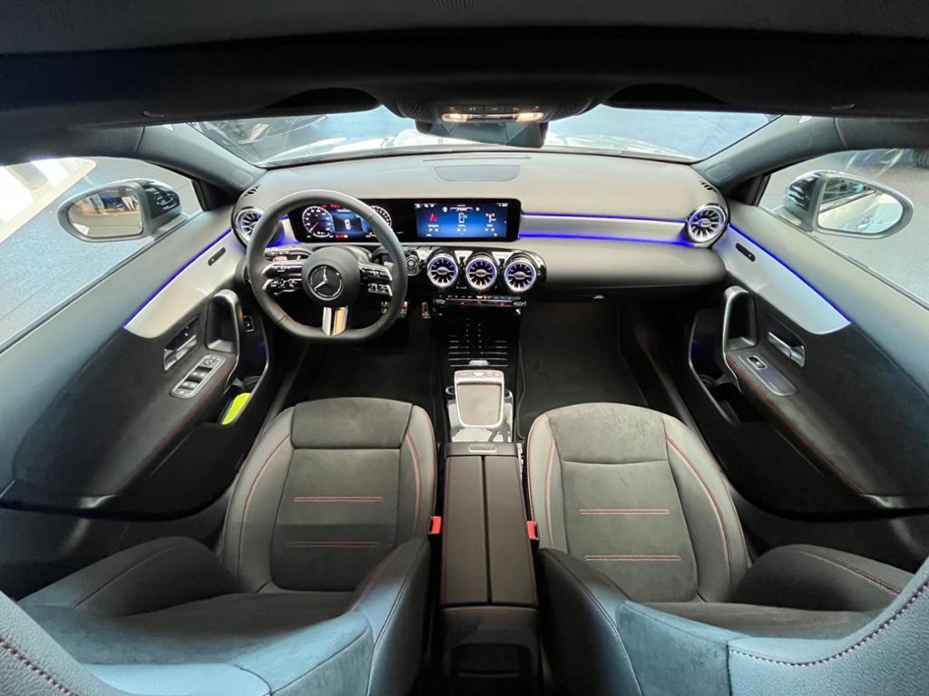 Mercedes-Benz A 250 A 250 e AMG Line