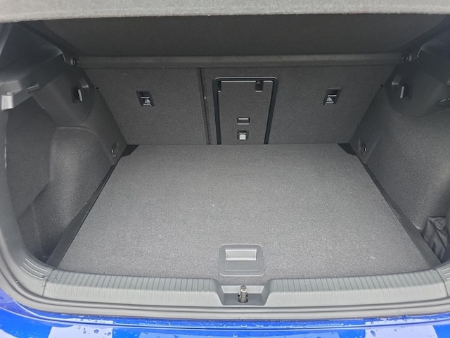 Volkswagen Golf 2.0 TSI DSG Golf VIII IQ.Drive