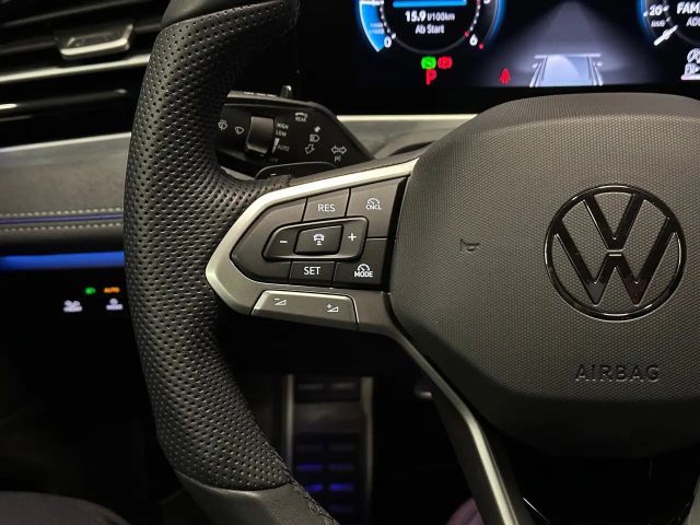 Volkswagen Passat 2.0 TDI R-Line Variant