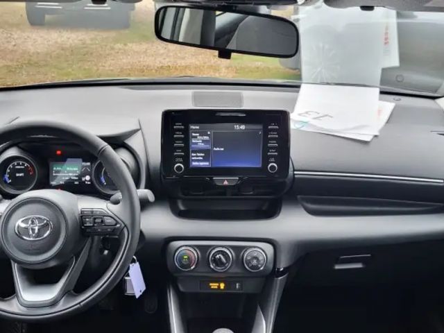 Toyota Yaris Hatchback Team D VVT-i