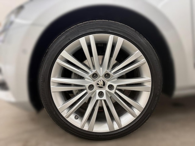 Skoda Superb 2.0 TSI Combi