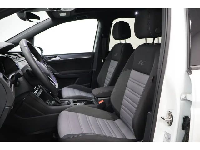 Volkswagen Touran 1.5 TSI DSG R-Line