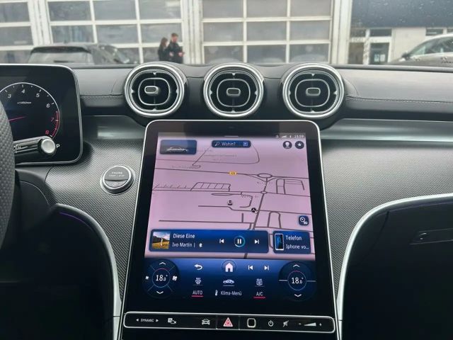 Mercedes-Benz C 180 AMG Line Sedan