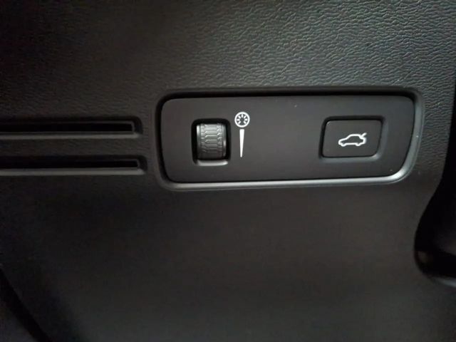 Volvo XC40 R-Design T3