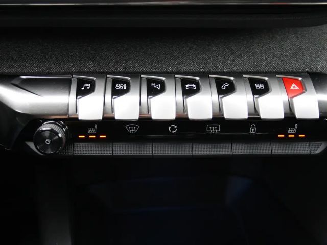 Peugeot 3008 Crossway EAT8 PureTech