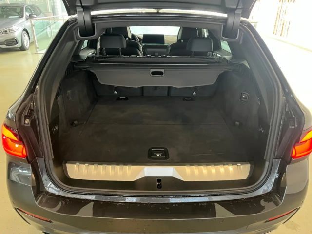 BMW 530 530e M-Sport Touring xDrive