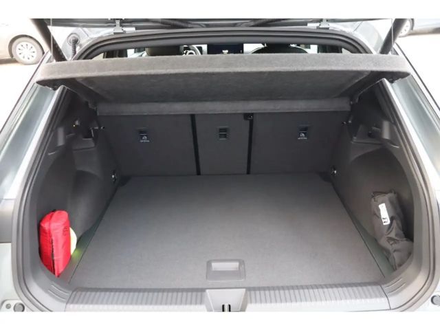 Volkswagen T-Roc 1.5 eTSI IQ.Drive R-Line Style