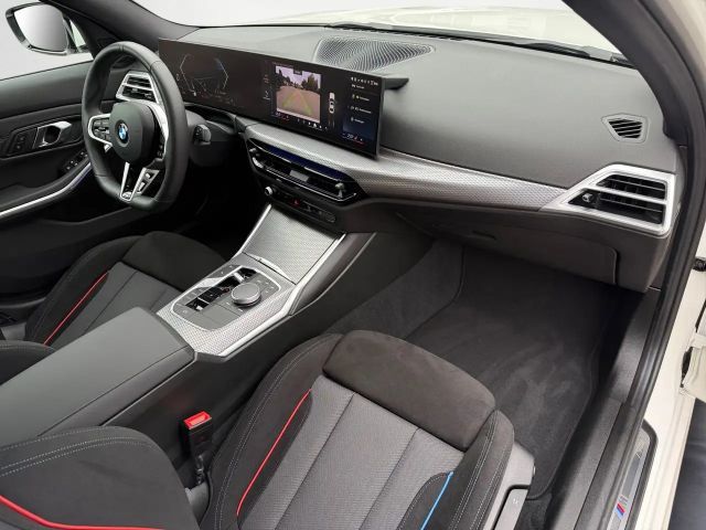 BMW 320 320d M-Sport Sedan xDrive