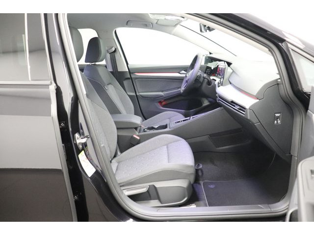 Volkswagen Golf Life Variant