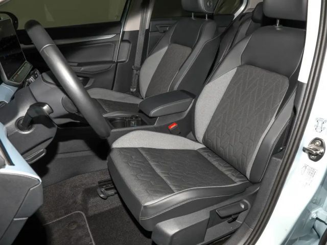 Volkswagen Golf 1.5 TSI