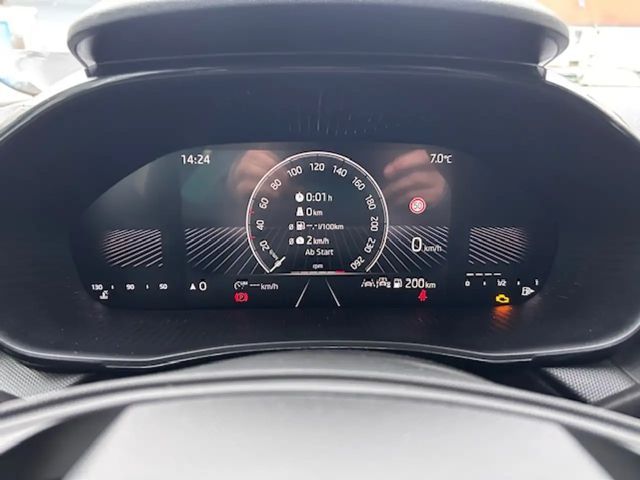 Skoda Fabia Essence CARPLAY;SHZ;PDC;PDC