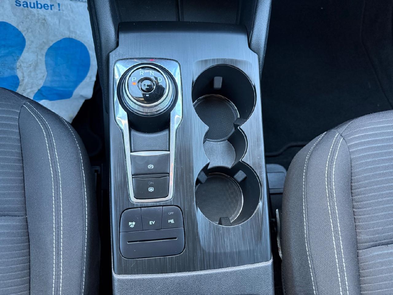 Ford Kuga Hybrid Plug in Hybrid Titanium