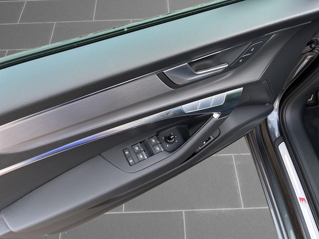 Audi S6 Avant Quattro