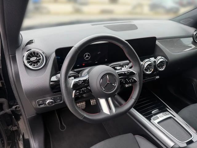 Mercedes-Benz GLA 200 4MATIC GLA 200 d