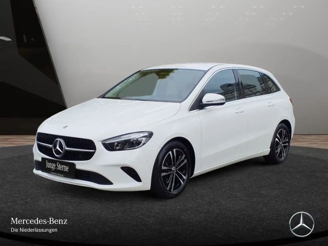 Mercedes-Benz B 200 Progressive Sedan