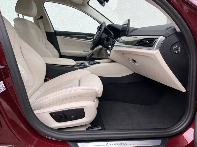 BMW 530 530e Sedan xDrive