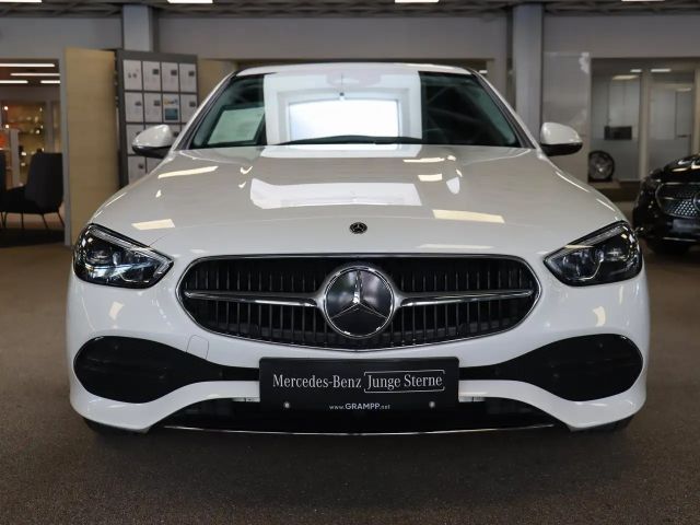 Mercedes-Benz C 180 AVANTGARDE Sedan