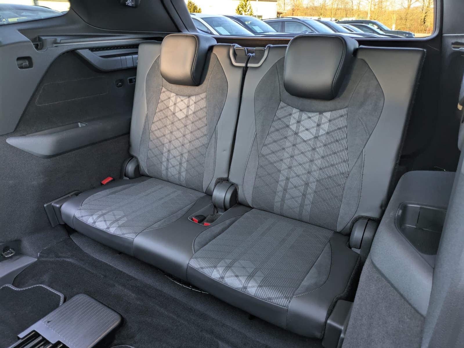 Volkswagen Tayron 2.0 TDI R-Line