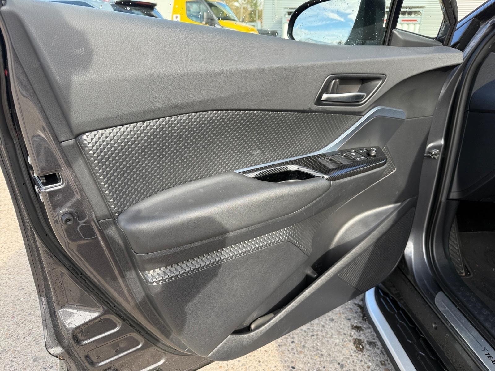 Toyota C-HR Hybride Team D