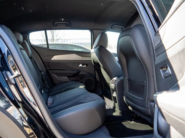 Peugeot 408 GT-Line Hybrid