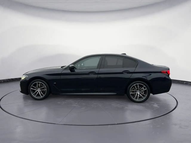 BMW 520 520d M-Sport Sedan xDrive