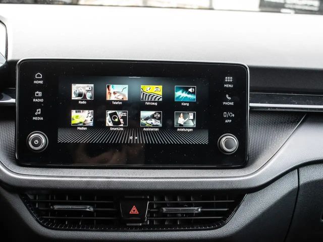 Skoda Fabia 1.0 MPI Essence LED PDC SHZ SOUNDSYS SPURH