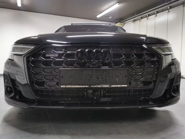 Audi A8 S-Line