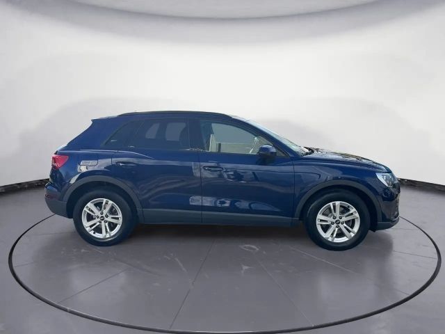 Audi Q3 35 TDI Business S-Tronic