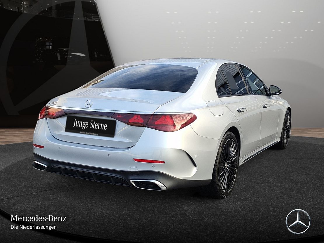 Mercedes-Benz E 200 AMG Line Sedan